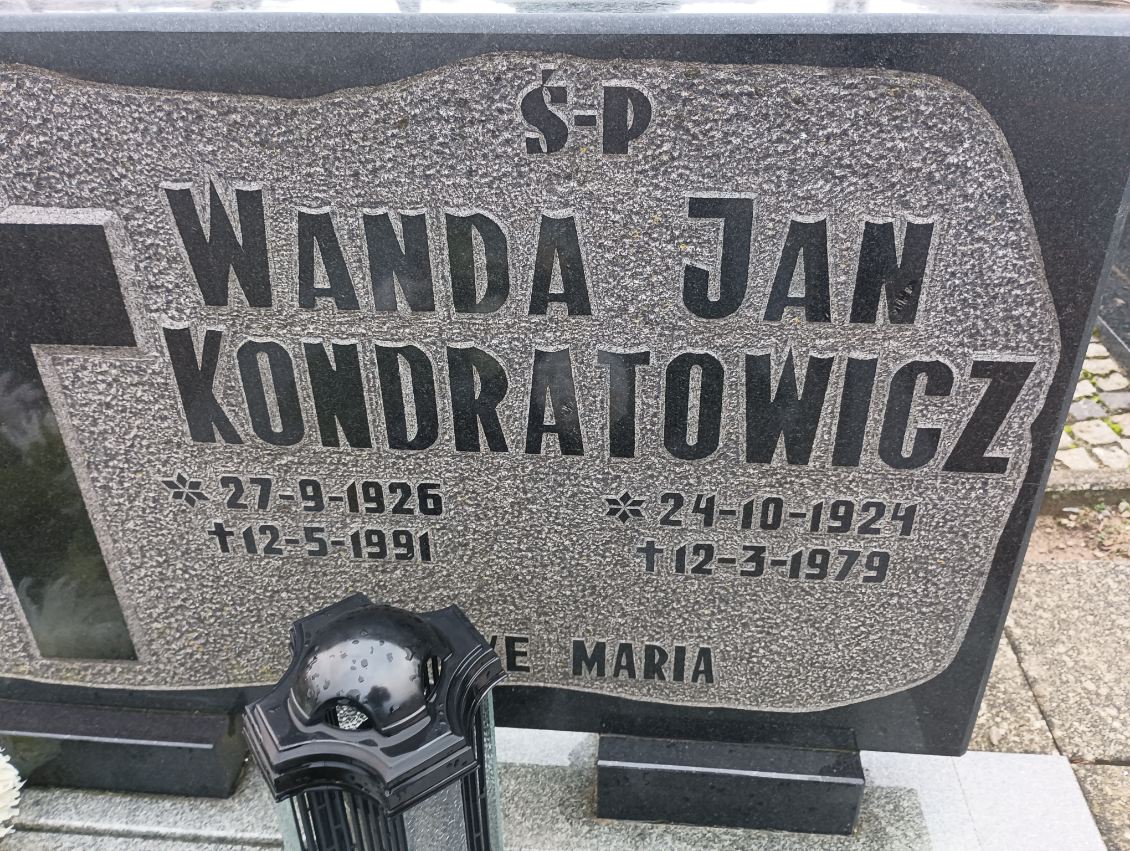 Grób Jan Kondratowicz