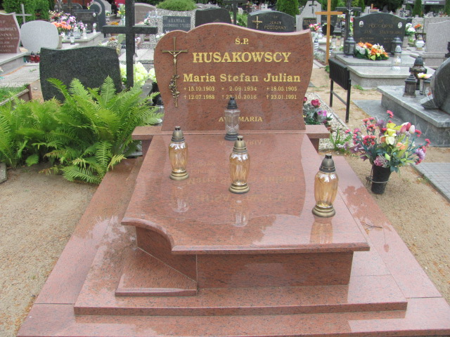 Grób Julian Husakowski