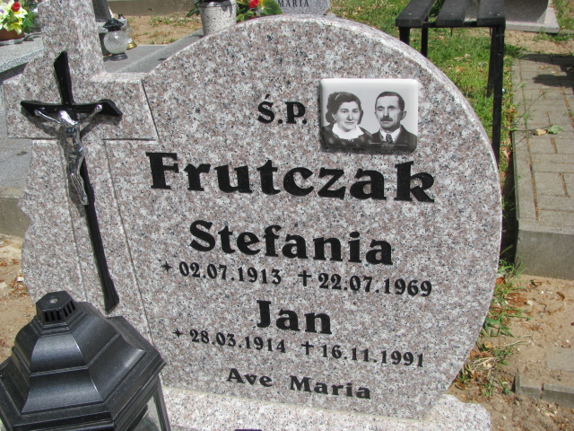 Stefania Frutczak 1913 Drawsko Pomorskie - Grobonet - Wyszukiwarka osób pochowanych