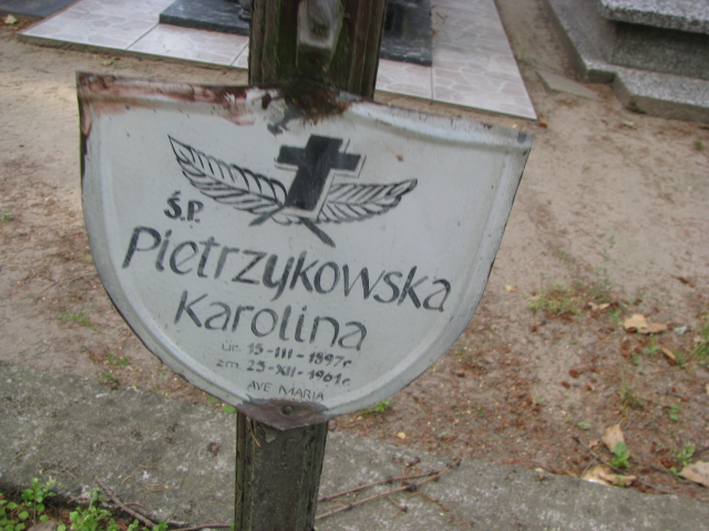 Karolina Pietrzykowska 1897 Drawsko Pomorskie - Grobonet - Wyszukiwarka osób pochowanych