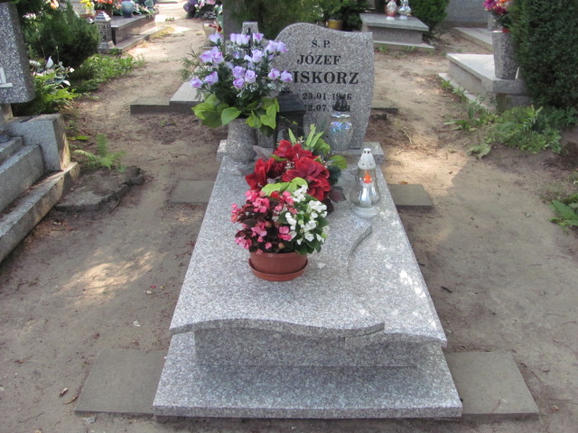 Grób Józef Piskorz